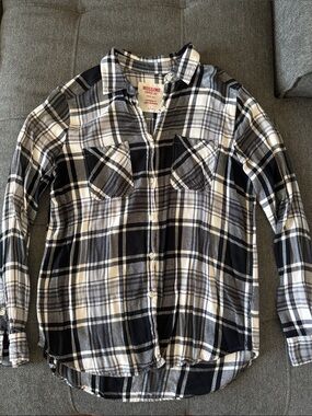 Mossimo Supply Co. Plaid Button-Down Shirt